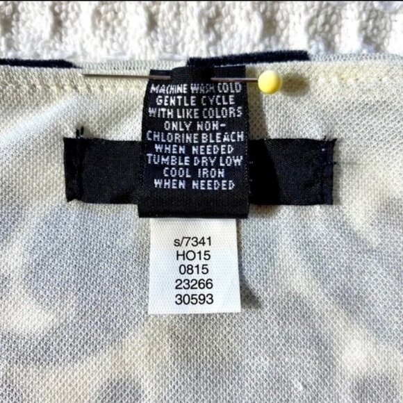 Alfani asymmetrical flocked flared sleeve damask pattern tunic. Women's XL - Picture 7 of 8